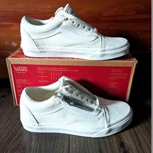 Vans Old Skool Suede Zip Up Women 7.5 White Classic Casual 0124